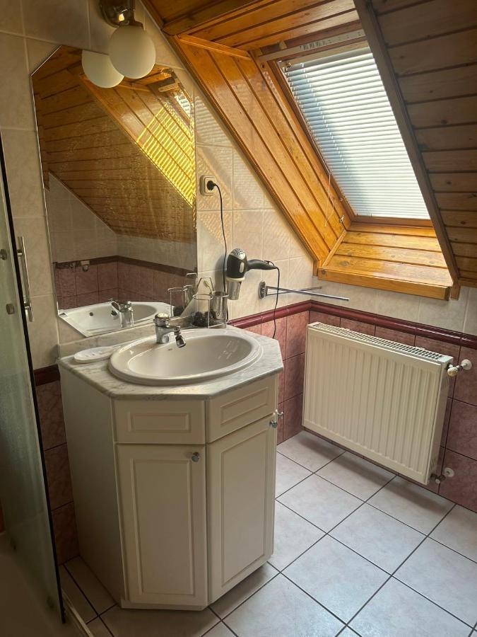 布达佩斯苹果酒店 Budapesta Exterior foto